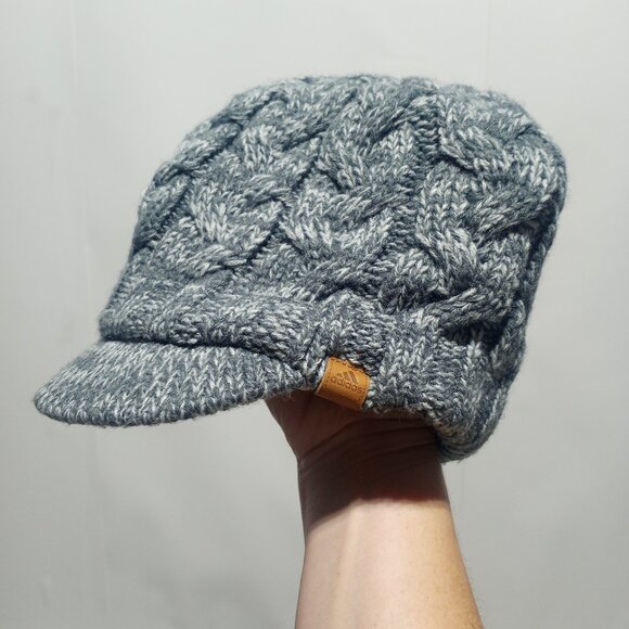 Adidas Woman's Knit Billed Beanie Gray and White Fleece Lined - Picture 1 of 7